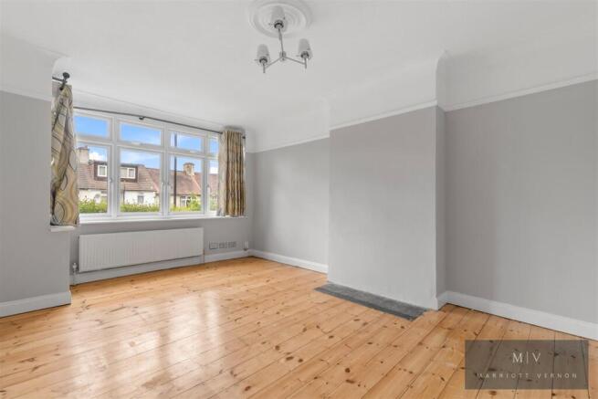 Selsdon Avenue 22 MV-1.jpg