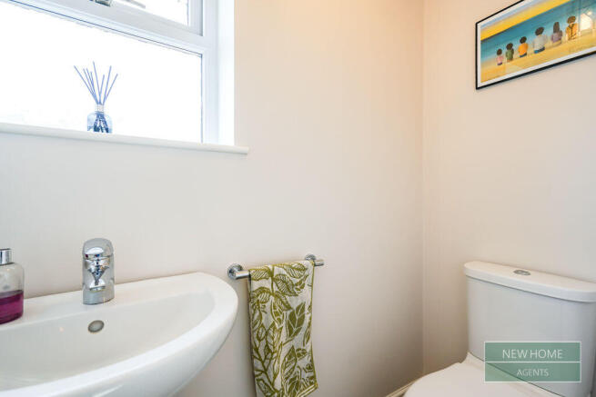 3 bed Bungalow for sale Image 8