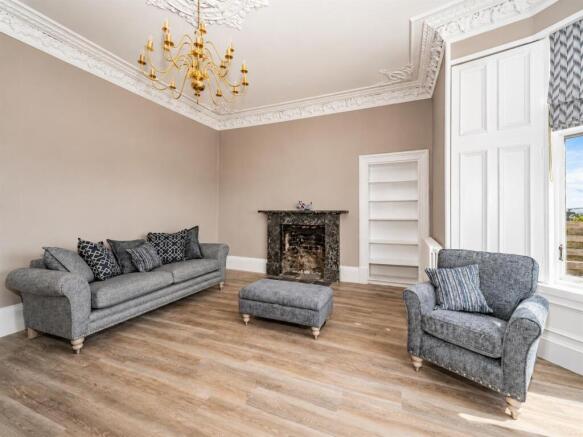 12B The Esplanade Broughty Ferry-7.jpg