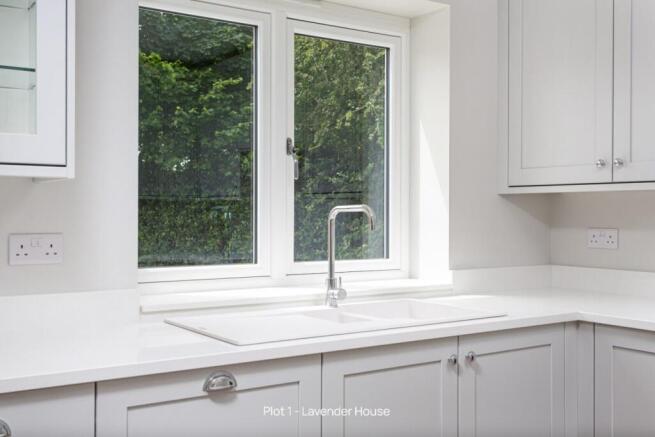3 bed House for sale Image 6