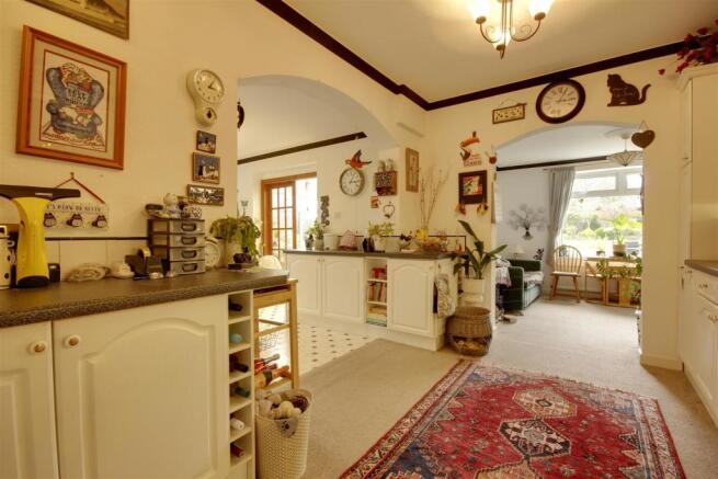 Kitchen - Alternative View