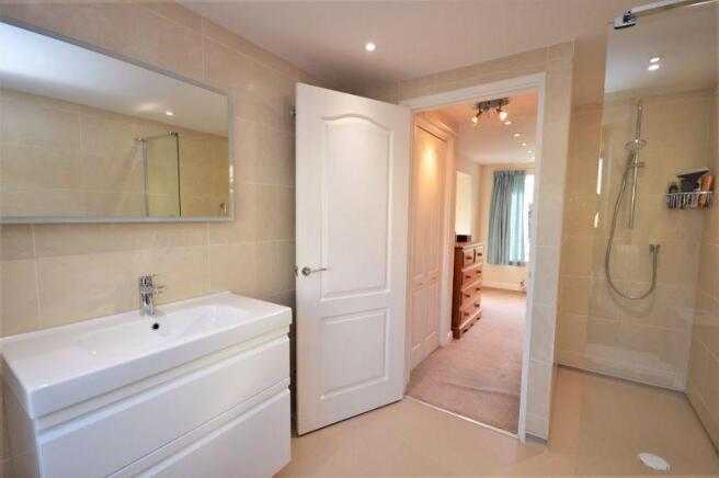 Ensuite