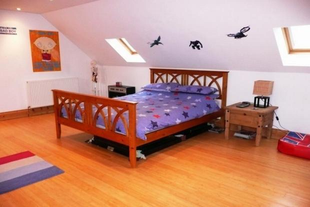 Photo 11