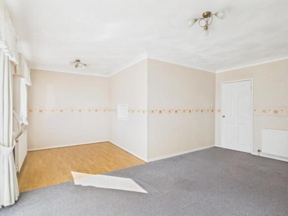 2 bed Detached Bungalow for sale Image 6