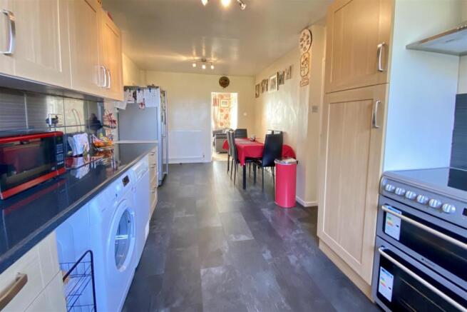 KITCHEN DINER