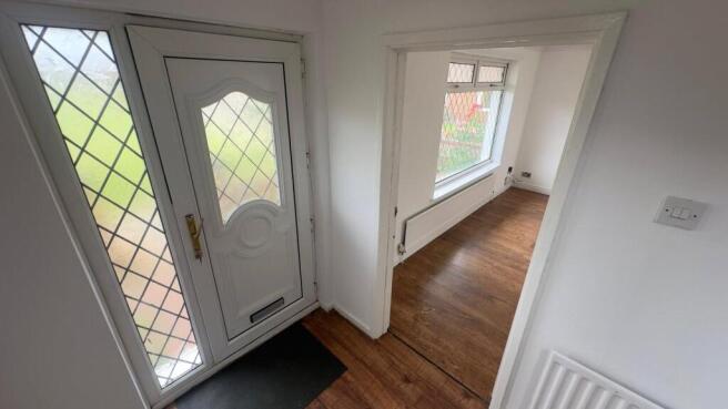 3 bed Semi-Detached to rent Image 7
