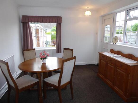 DINING AREA PHOTO