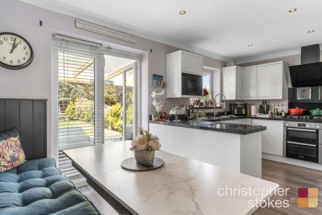 Northfield Road, Waltham Cross, Hertfordshire, EN8 7RF photo 4