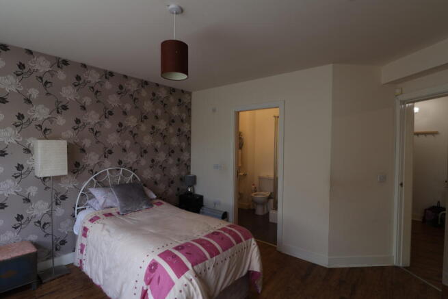 Taylforth Close, Liverpool, L9 photo 5