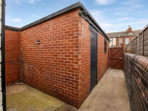 2 bed Terraced for sale Image 10