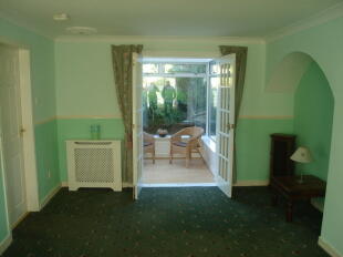 Photo 4