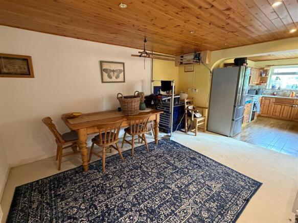 Dining Room.jpg