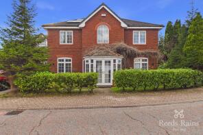 21, Stratton Park, Widnes WA8 9FA
