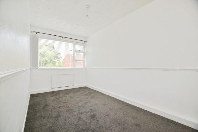 3 bed Terraced for sale Image 9