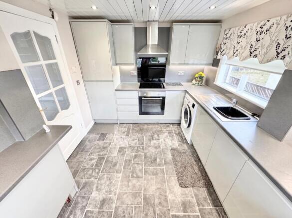 Mossend Avenue, Kilbirnie kitchen pic