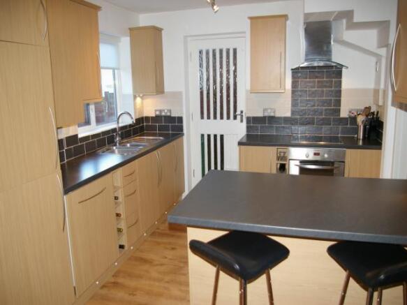 REFITTED KITCHEN BREAKFAST ROOM: