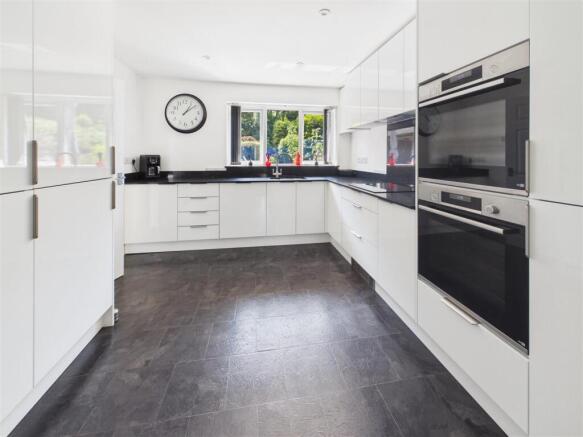 Daneswood Road, Binley Woods, Coventry *Beautifully Presented* photo 4