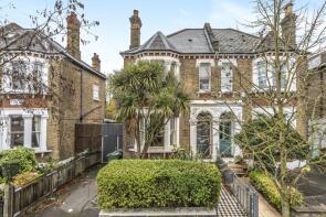 13, Eastmearn Road, London SE21 8HA