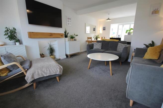 Open Plan Lounge/Dining Room