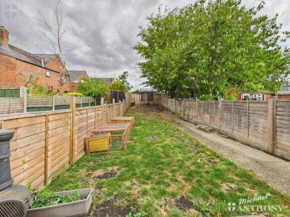 CAM03852G0-PR0342-STILL014