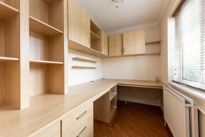 67 Conifer Walk (6 of 24).jpg