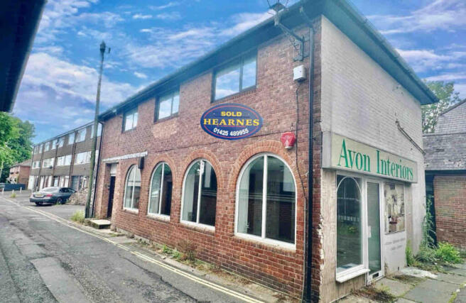 2 bed town centre apartment