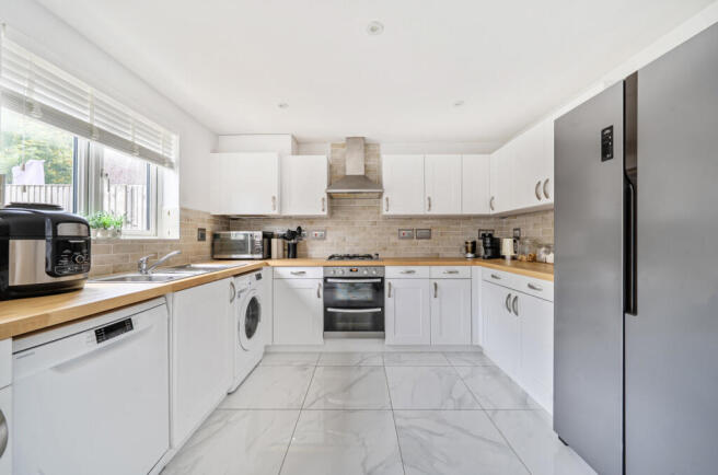 1365268-3-68ecc70...