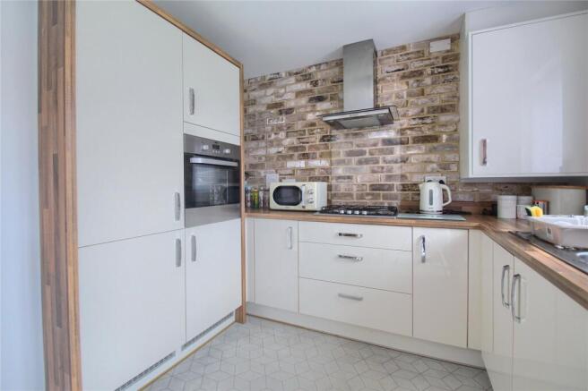 2 bed Semi-Detached for sale Image 5