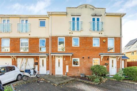 Barrow Gardens, REDHILL, Surrey, RH1