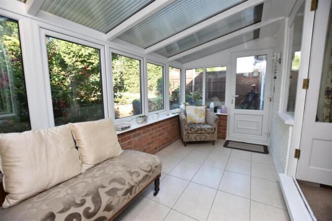 GARDEN CONSERVATORY