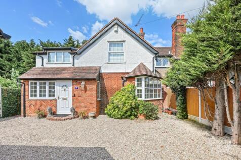 High Road, North Weald, CM16