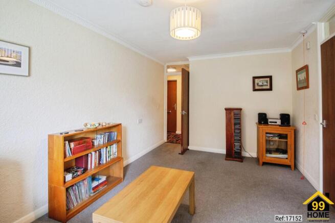 2 bed Apartment for sale Image 12