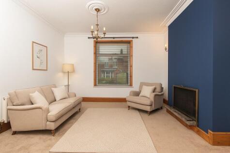 Main Street, Scholes, Leeds, LS15 4DH