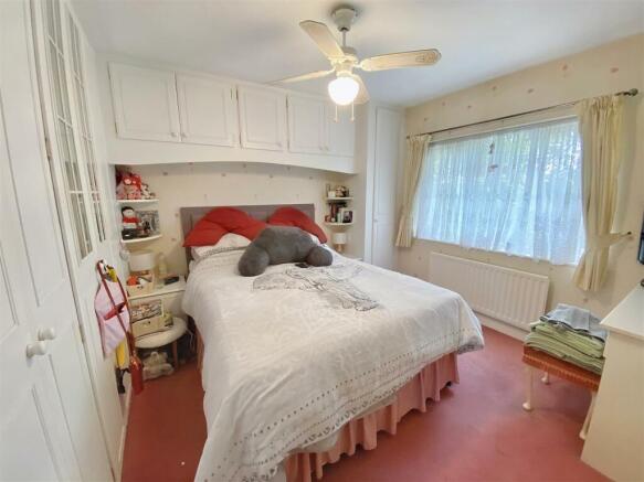 Bed 1 (2).jpg