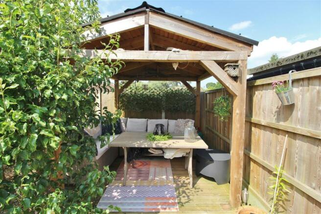 REAR GARDEN -