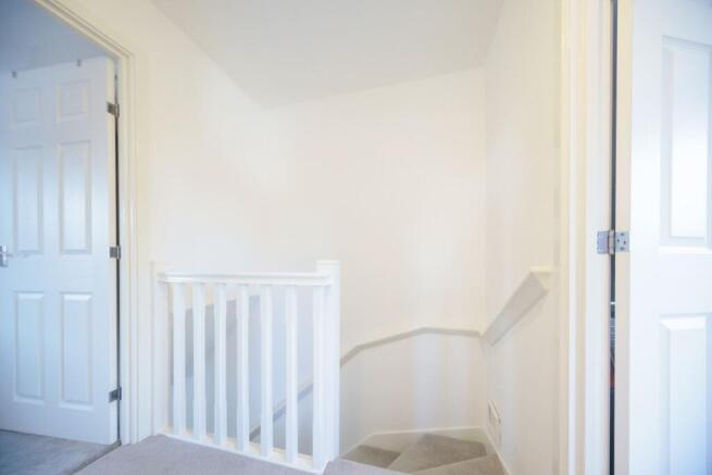 2 bed Town House for sale Image 8