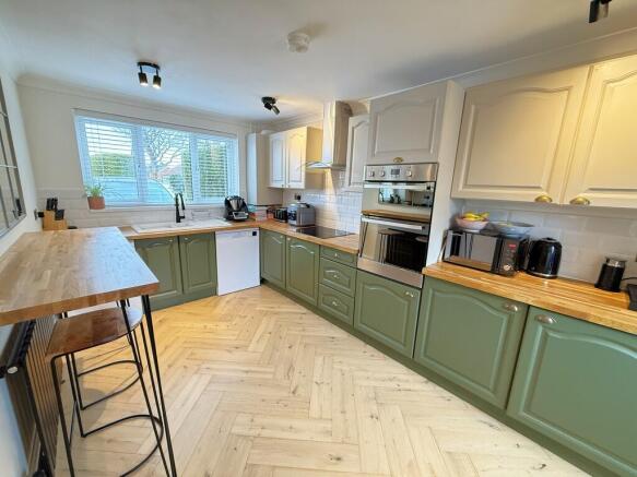 KITCHEN 1