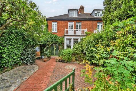 Hayes Road, Bromley, BR2