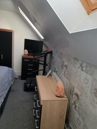 Photo 32