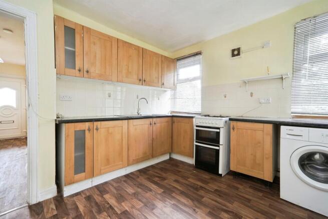 2 bed Semi-Detached Bungalow for sale Image 4