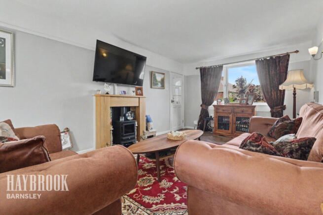 4 bed Semi-Detached for sale Image 7
