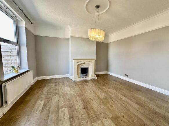 3 bed Terraced for sale Image 5