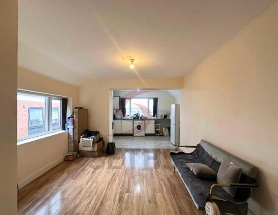 WhatsApp Image 2025-08-16 at 10.32.10_60769f7b.jpg