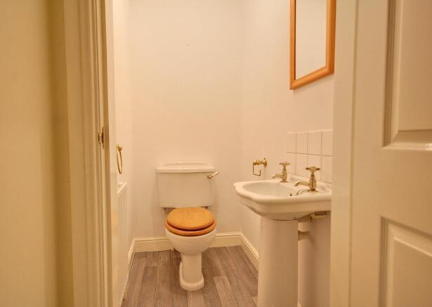 3 bed House to rent Image 6