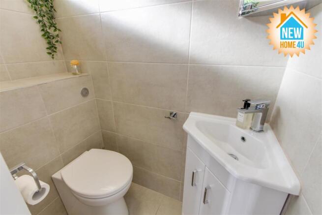CLOAK ROOM: