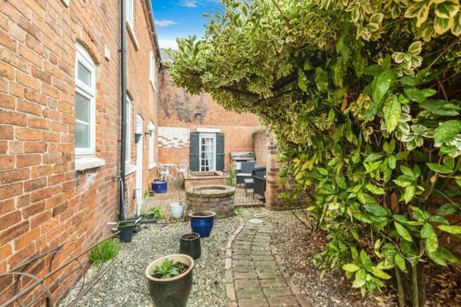 Courtyard Garden