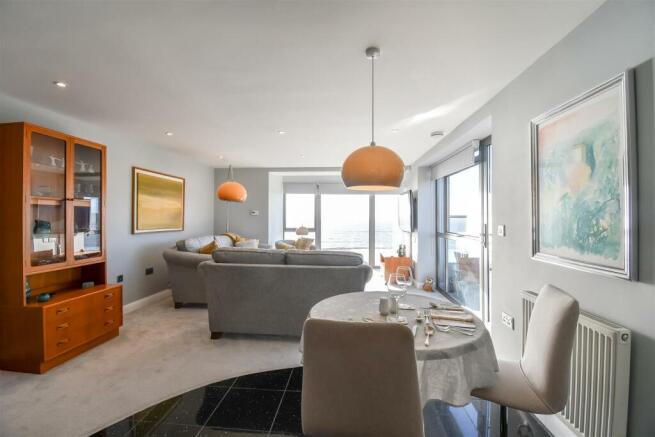 Living/Dining/kitchen