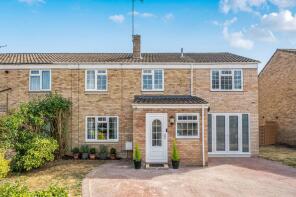 11, Andrew Close, Salisbury SP4 8EJ