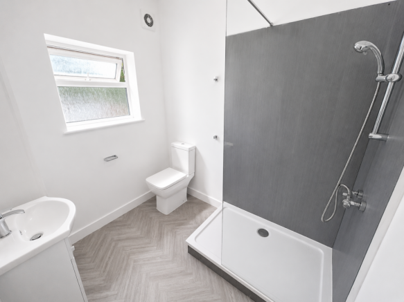 1 bed House Share to rent Image 8