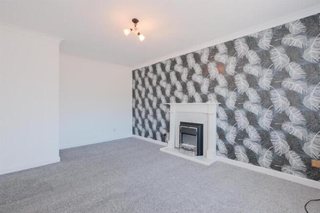 005-43 Burns Place, Shotts ML7 4LQ.jpg